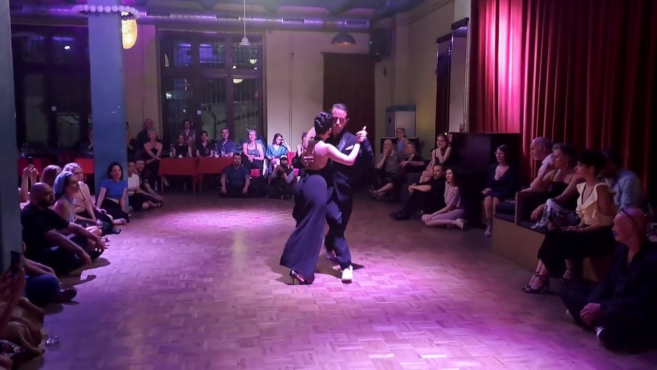 Sol Cerquides & Pablo Inza - Champagne Tango (1/4)