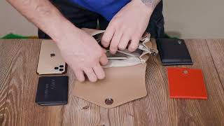 Компактна шкіряна сумка з трикутним клапаном Vintage 22256 бежева