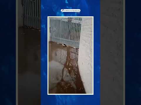 🚨URGENTE🚨 | Chuva alaga ruas da Vila Santa Fé em Pirassununga