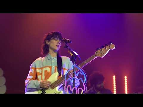 6/18 Tegan & Sara - On Directing @ Neptune Theatre, Seattle, WA 11/18/22