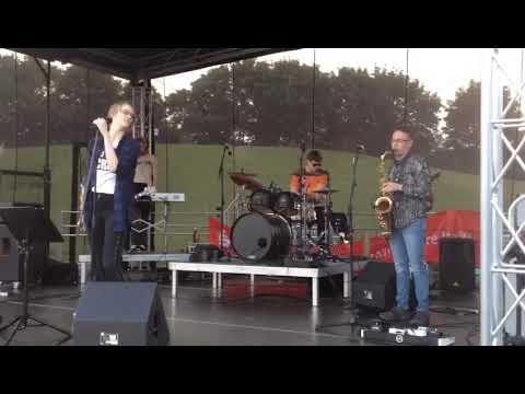 backsidemonkeycastle - Smooth Operator (Sade Cover live auf dem Kinder- und Jugendfest Langenfeld)