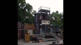 preview picture of video 'Silver Dollar City Stunt Show!'