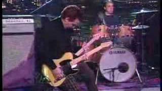 PEARL JAM - SAVE YOU(LIVE ON LETTERMAN)