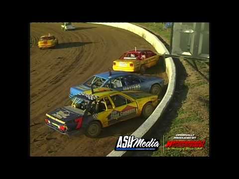 Thrills and Spills | 10th Feb 2007: Super Sedans - 2006/07 QLD Series - Gympie Speedway