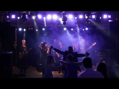 Trupa 2 Zece - Can't Take My Eyes Off You | Gloria Gaynor | Live Cover