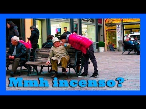 Annusare la gente - Prank by TheWankers