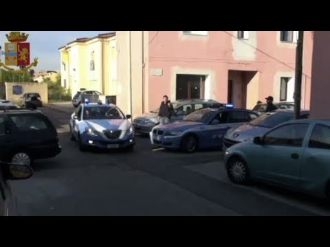 Prato, blitz contro bande di spacciatori: 19 misure cautelari