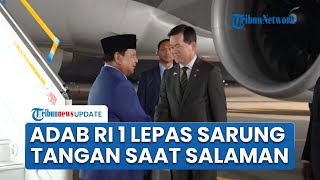 Adab Prabowo Lepas Sarung Tangan sebelum Salaman Pejabat Korea Selatan, Delegasi sampai Tepuk Tangan