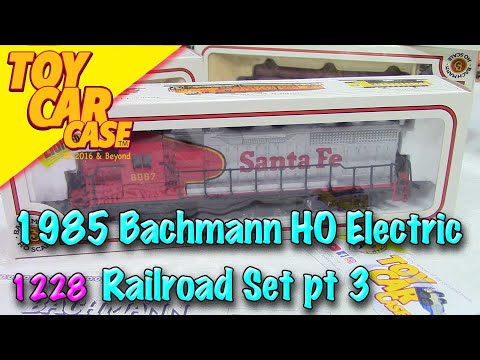 1228  1985 Bachmann Ho Electric Railroad Set Part 3