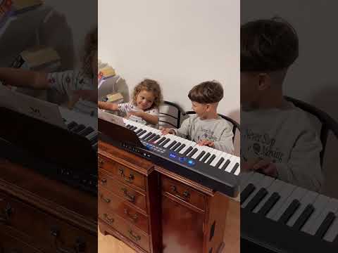 MUSTAR 88 Key Piano Keyboard with Lighted Up Keys