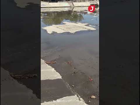 Cuidar el agua en Trelew // Los líquidos pluviales llegan a la plaza seca