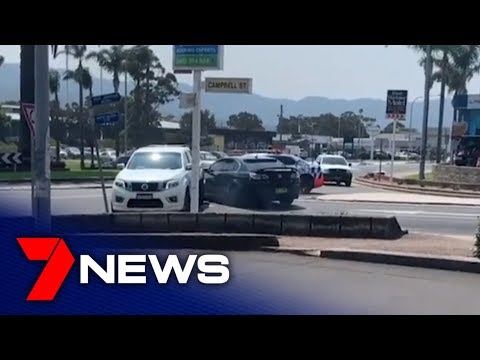 Police car rammed in Wollongong | 7NEWS