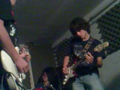 D Mikrofonija - Foxy Lady