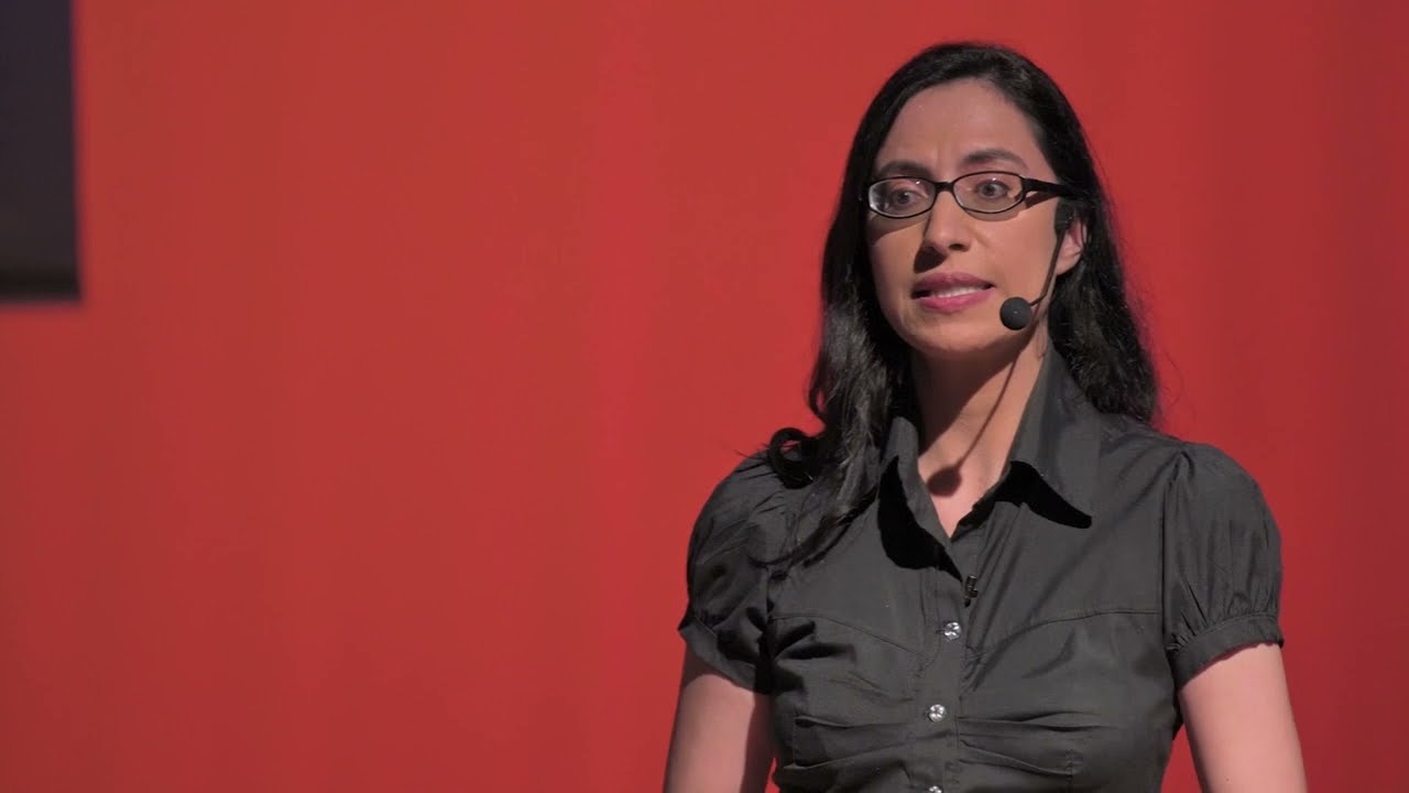 Como incentivar a leitura no Brasil em 5 estratégias | Carolina Magaldi | TEDxFaculdadeEnsine