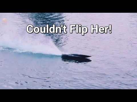 RC Boat - Fast Electric - Oxidean Marine Dominator Carbon - Maiden Test on 6s - Couldn't Flip Her!