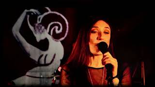 HEREIN - She loves control [Live acoustic] — HERE[IN]