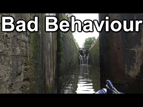 221. How not to open a lock gate on the English canals; plus much soothing scenery.