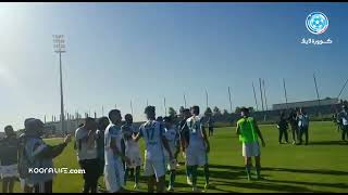 لاعبي الرجاء يحتفلون مع الجماهير بعد التأهل لثمن نهائي كاس العرش على حساب يوسفية برشيد