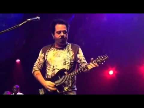 Toto  live in Paris 2007