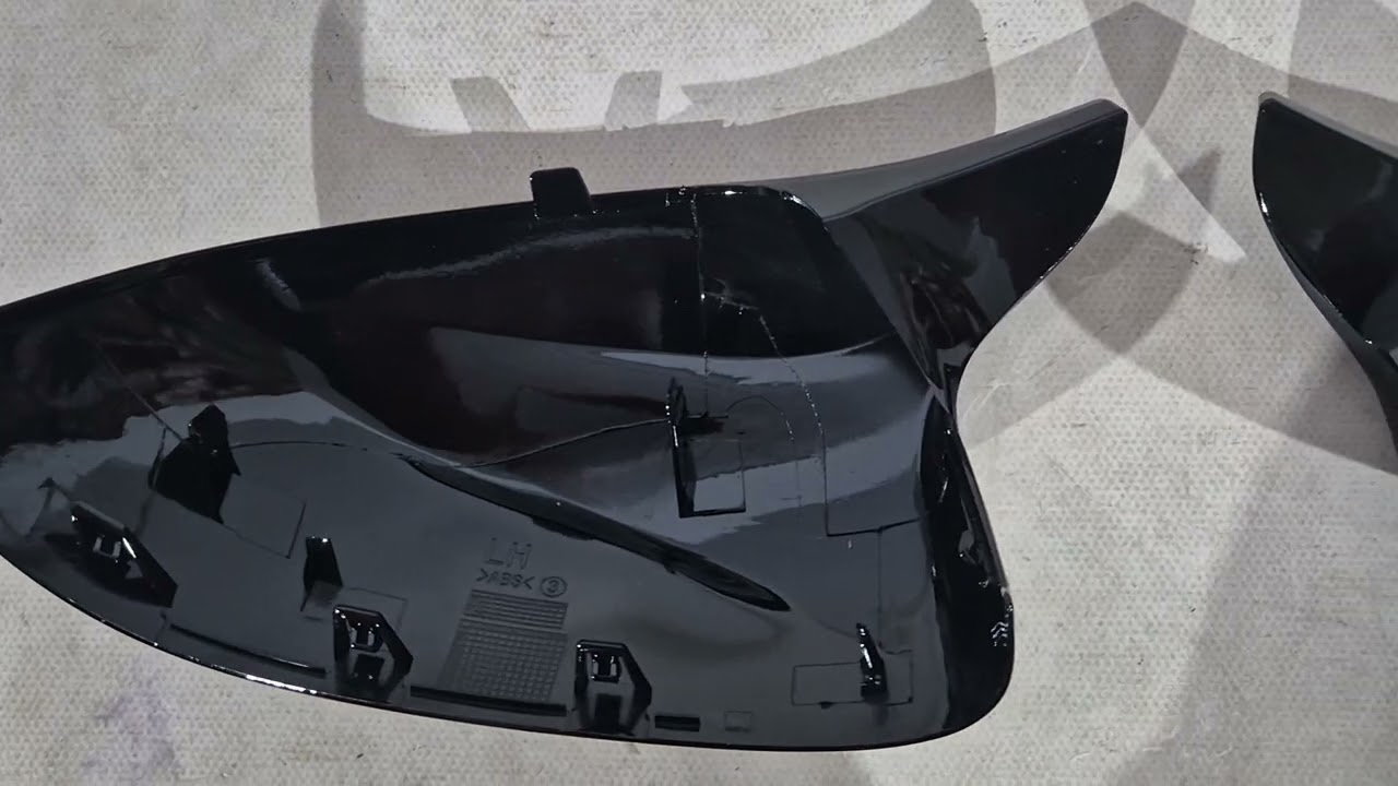 Накладки на Зеркала M-Look (с Защелками, 2 шт) Video 1