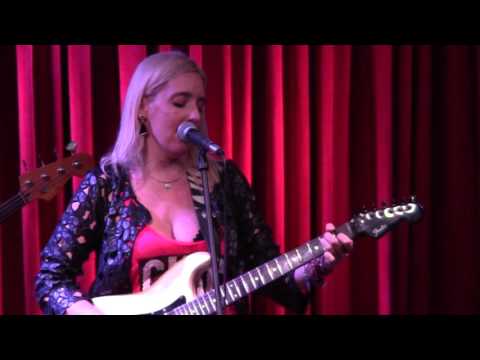 *** VANESA HARBEK - Hit the road Jack - En vivo Bebop Club ***