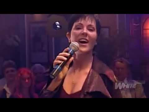 Auth Csilla - El kell, hogy engedj (Koóstoló live) - HQ hang