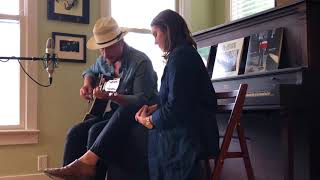 Zach Schmidt &amp; Jackie Berkley - Spare Me (Americanafest Dust Of Daylight Sessions)