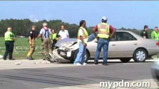 preview picture of video 'Automobile Accident March 3, 2011 Intersection of Highway 207 and Cracker Swamp Rd'