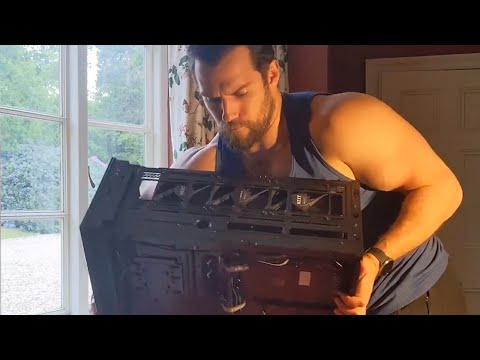 Henry Cavill - How To Build A Superman Gaming PC