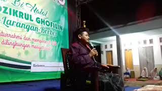 Download lagu Ceramah lucu Kyai sukartono mp3