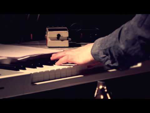 Jonas Schou & Band – Kærlighed Som Krig LIVE 2015