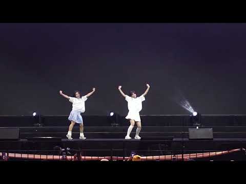 JKT48 - Sona, Bella stage performance @. MnG Ayo Senyumlah