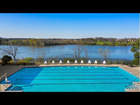 1043 Prestwick Lane Gallatin, TN 37066