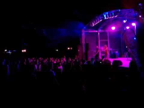 River Flow Festival 2016 | Λόγος Απειλή - Σε Θέλω Να ft Baildsa x Storygami