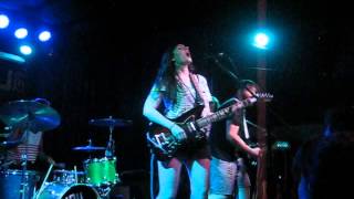 Field Mouse - Reina (live)