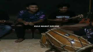 Download lagu Story WA Lirik Lagu Manut Dalane mp3