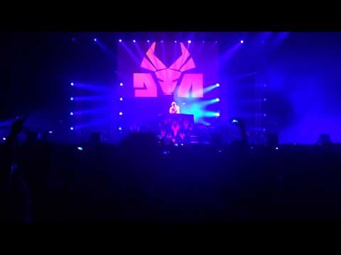 Die Antwoord - Opening (Milano 20 giugno 2014)