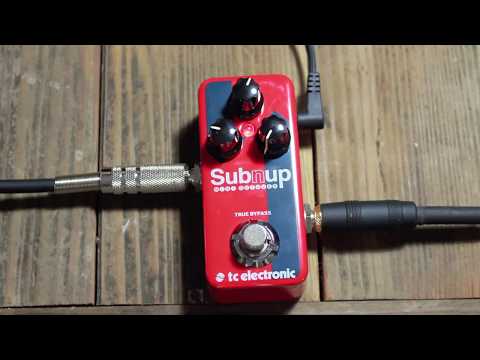 Sub 'N' Up Mini Octaver Demo on Bass, by Ariel Garcia