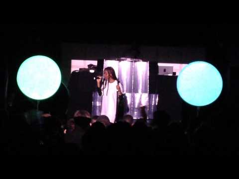 Kelela - Bank Head (Live at The Echo) 4/02/14