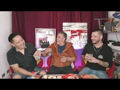 PARRILLEROS, COPUCHENTOS Y HOT