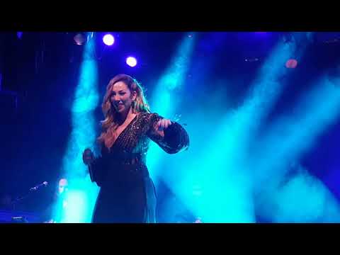 Rebeka Brown - Sun's Rising Up (live @ Barcelona - Luz De Gas). Acoustic Sessions 04/11/2021