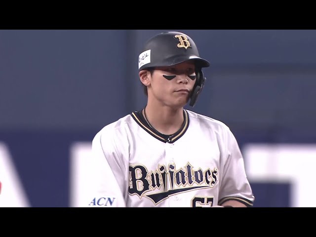 【4回裏】チャンスは続く!! バファローズ・中川圭太 鋭い打球は3塁線を抜けタイムリー2ベースに!! 2025年6月4日 オリックス・バファローズ 対 広島東洋カープ