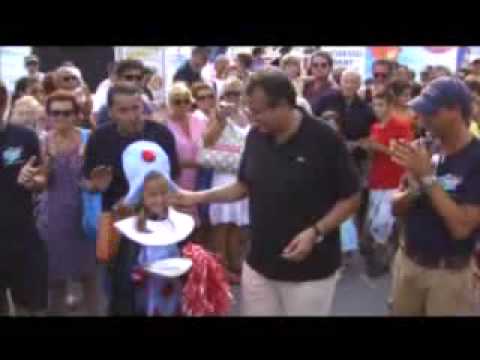 Carnevale di Viareggio 2009- l'uscita estiva dei carri