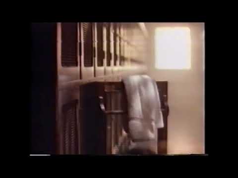 COMERCIAL PENALTY MARCA DE PROFISSIONAL ANO 1990