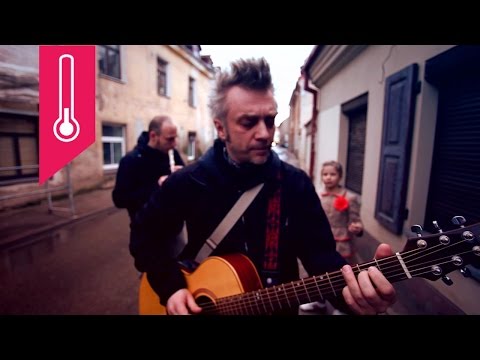 Vilnius Temperature (+12 °C) | Andrius Mamontovas - Krentantys Lėktuvai