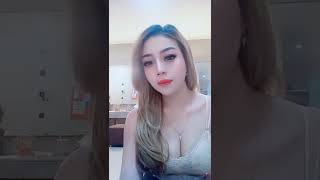 Download lagu TANTE CANTIK PAMER TOKET GEDE MAZSEH 💦💦💦🥰😍🤩 #shorts #tiktok #viral #trending mp3