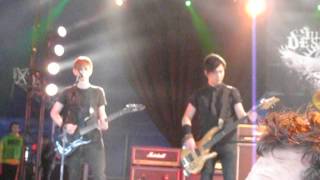 Silent Descent   Beyond Grey Live @ Download 2012