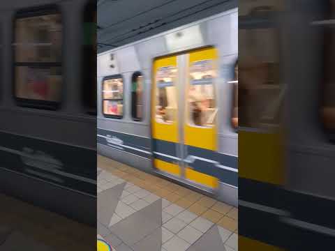 Alstom Metrópolis Serie 100 por la Estación Bolivar (1)