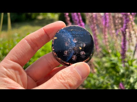 Kunstvoll geschaffen: Der Orgonit, der die spirituelle Botschaft unseres Films verstärkt