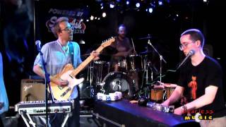 Hot Chip - Over And Over - Live on Fearless Music HD